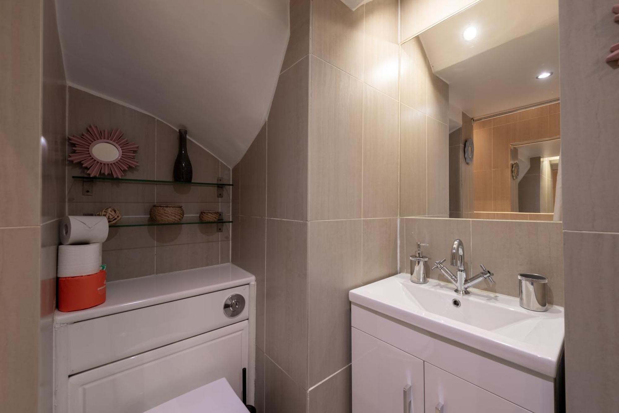 Spacious Comfy 2Br Flat Londýn Exteriér fotografie
